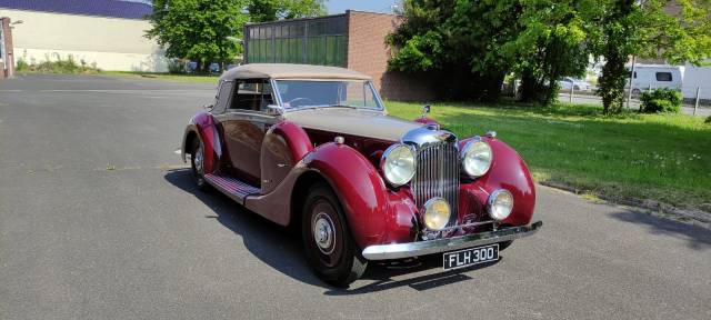 Image 1/26 de Lagonda V12 DHC (1938)
