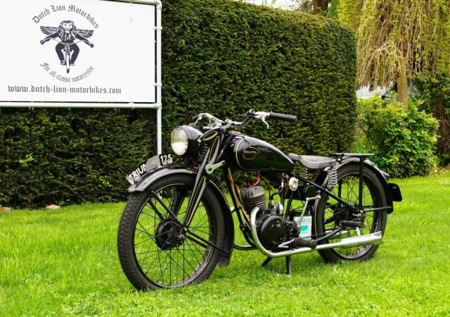 Bild 1/26 von Triumph (TWN) DUMMY (1939)