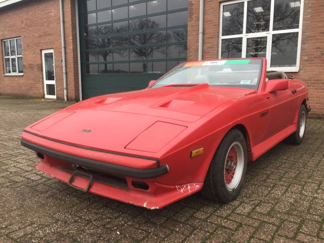 Image 1/26 de TVR Tasmin Series 1 (1986)