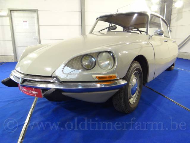 Bild 1/50 von Citroën ID 19 Break (1969)