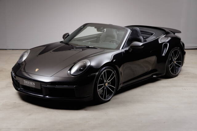 Image 1/37 of Porsche 911 Turbo S (2024)