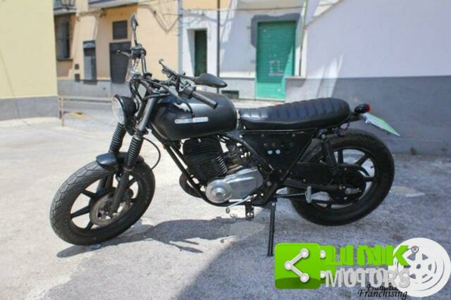Image 1/10 of Cagiva DUMMY (1984)