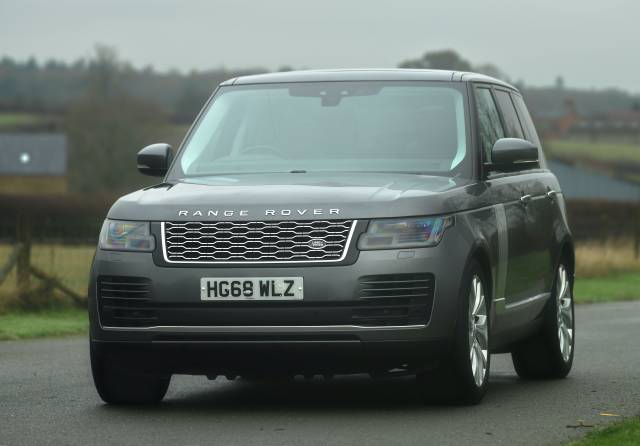 Image 1/50 de Land Rover Range Rover Vogue SDV8 (2019)