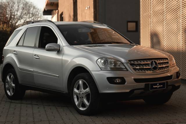 Bild 1/50 von Mercedes-Benz ML 320 CDI (2007)
