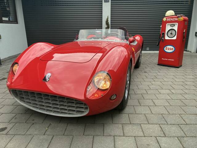 Image 1/31 of Triumph TR 2 (1955)