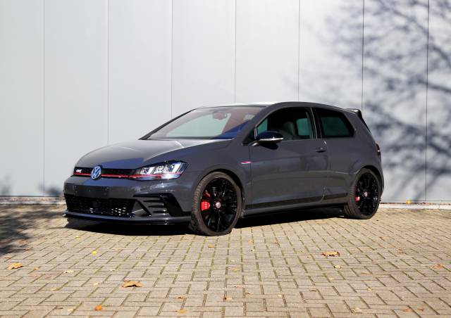 Bild 1/39 von Volkswagen Golf VII GTI Clubsport S (2016)