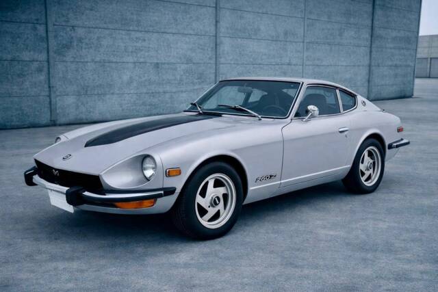 Image 1/8 of Datsun 260 Z (1974)