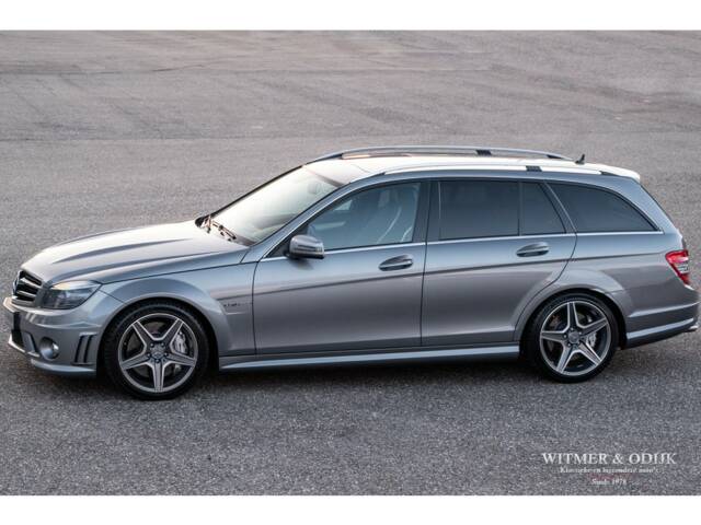 Bild 1/40 von Mercedes-Benz C 63 AMG T (2009)