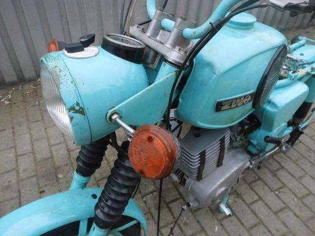 Bild 1/18 von MZ DUMMY (1983)