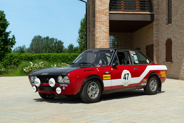 Image 1/50 of FIAT 124 Sport Coupe (1971)