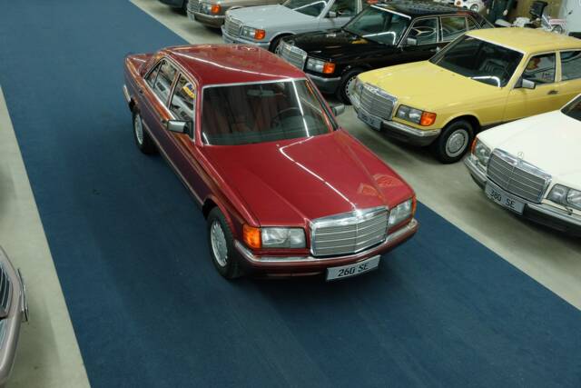 Bild 1/50 von Mercedes-Benz 260 SE (1990)
