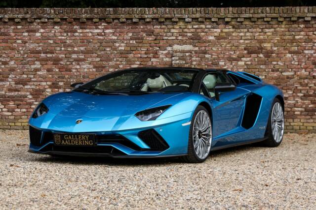 Image 1/50 of Lamborghini Aventador S (2018)