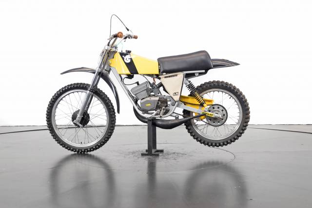 Image 1/19 de Intramotor Gloria DUMMY (1977)
