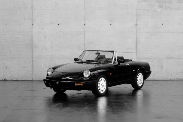 Bild 1/48 von Alfa Romeo 2.0 Spider (1993)