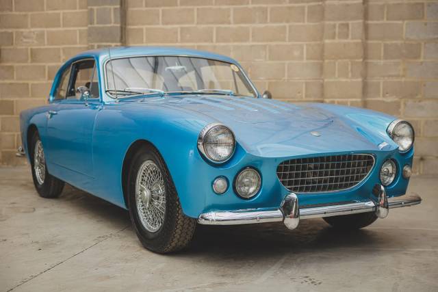Image 1/8 of AC Greyhound (1963)