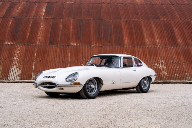Afbeelding 1/46 van Jaguar E-Type 3.8 (1962)