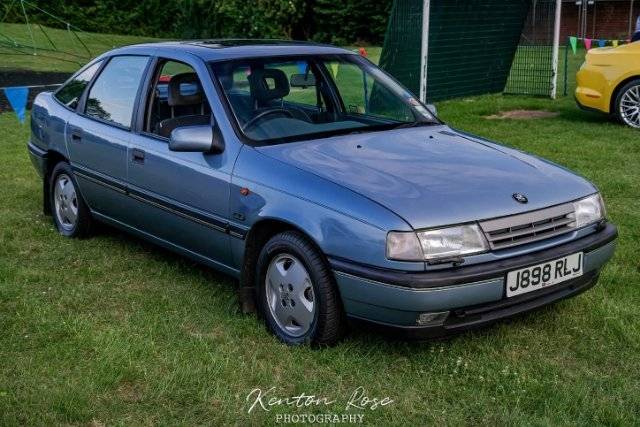 Image 1/8 of Vauxhall Cavalier 2000 GSi (1991)