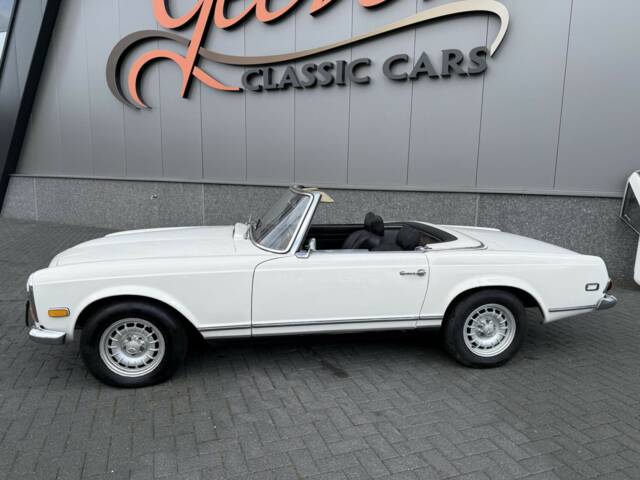 Image 1/50 of Mercedes-Benz 280 SL (1969)