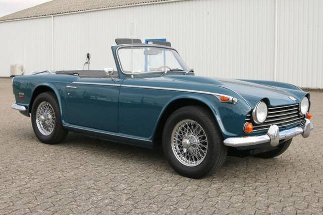 Afbeelding 1/7 van Triumph TR 250 (1968)