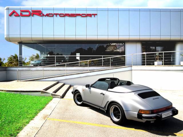 Image 1/31 of Porsche 911 Speedster 3.2 (1989)