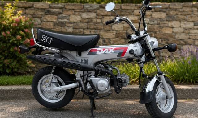 Image 1/5 of Honda ST 50 Dax (2000)