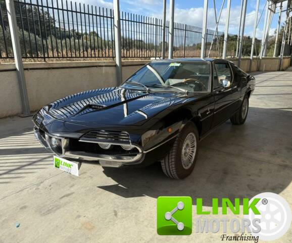 Image 1/10 of Alfa Romeo Montreal (1972)