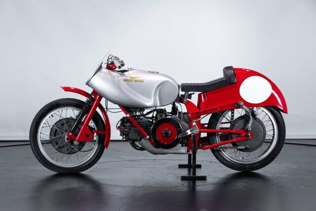 Bild 1/50 von Moto Guzzi DUMMY (1948)