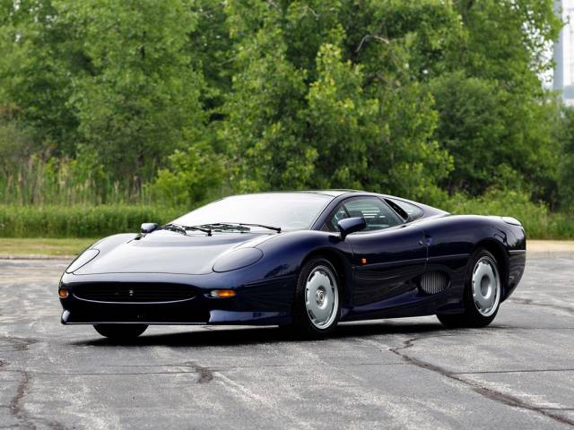 Image 1/50 of Jaguar XJ 220 (1994)