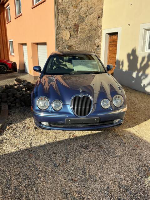 Imagen 1/6 de Jaguar S-Type 2.5 V6 (2004)