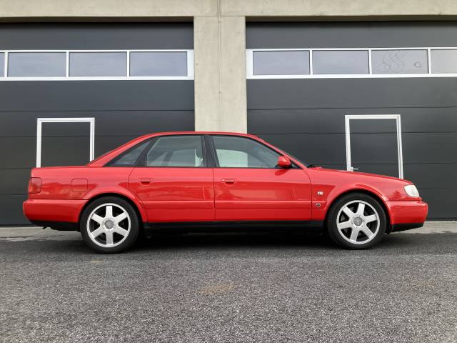 Image 1/24 of Audi S6 4.2 (1997)