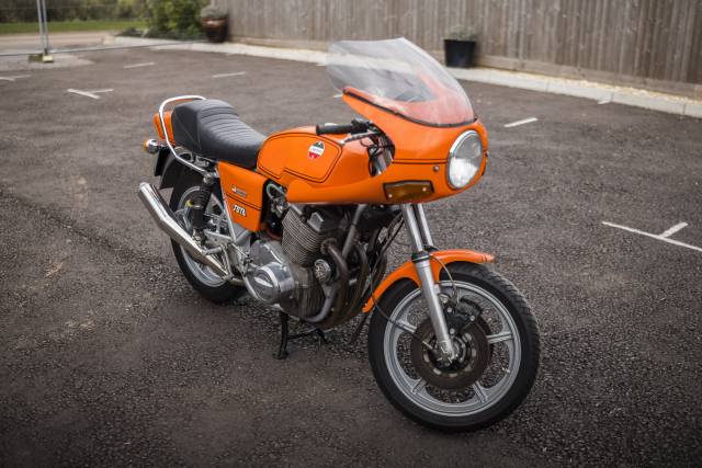 Image 1/7 of Laverda DUMMY (1980)