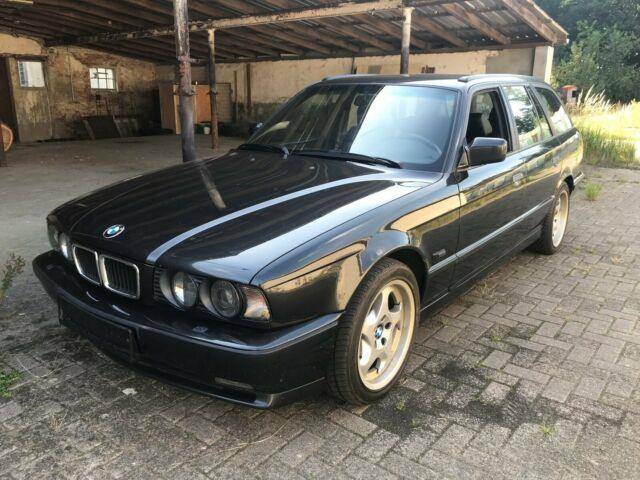 Image 1/14 de BMW M5 Touring (1992)