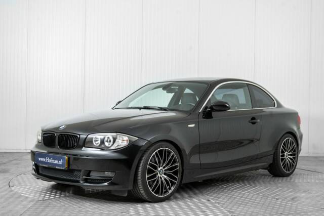 Image 1/50 de BMW 125i (2008)