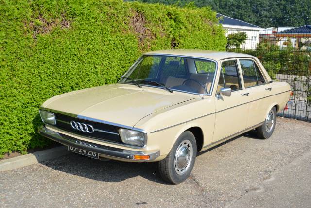 Image 1/8 of Audi 100 LS (1973)