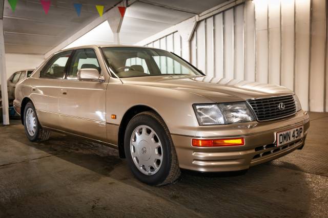 Afbeelding 1/7 van Lexus LS 400 (1997)