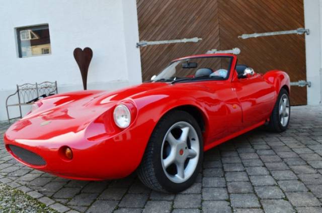 Ginetta G 27