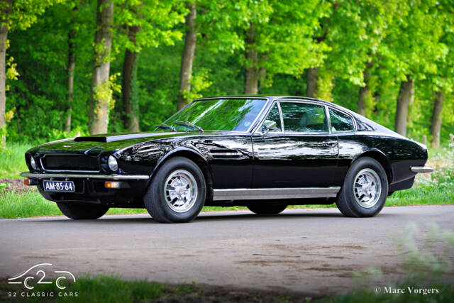 Image 1/54 of Aston Martin V8 (1972)