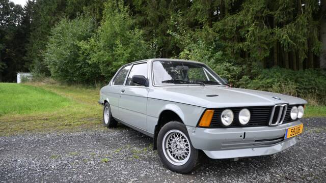 Image 1/64 of BMW 320/4 (1977)