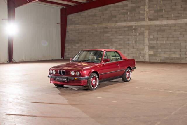 Bild 1/45 von BMW 320i (1990)