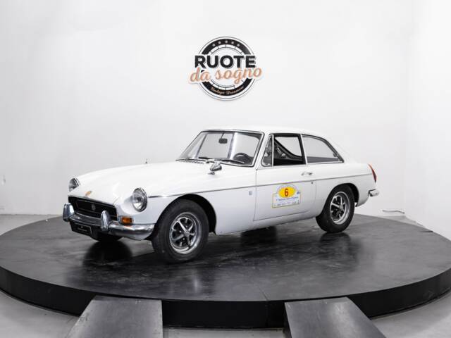Image 1/50 of MG MGB GT (1971)