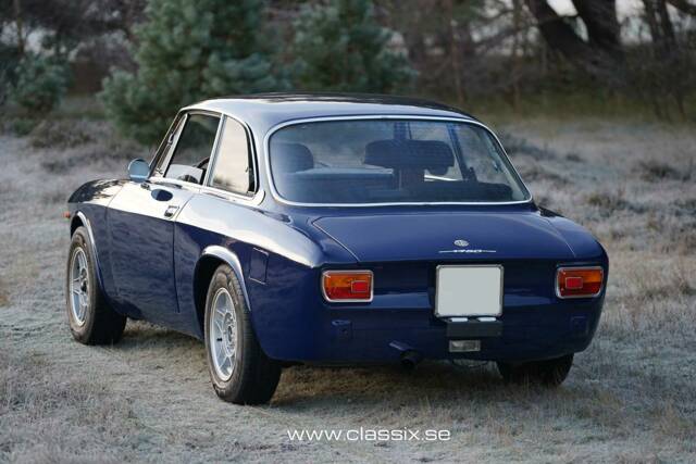 Bild 1/21 von Alfa Romeo 1750 GT Veloce (1972)