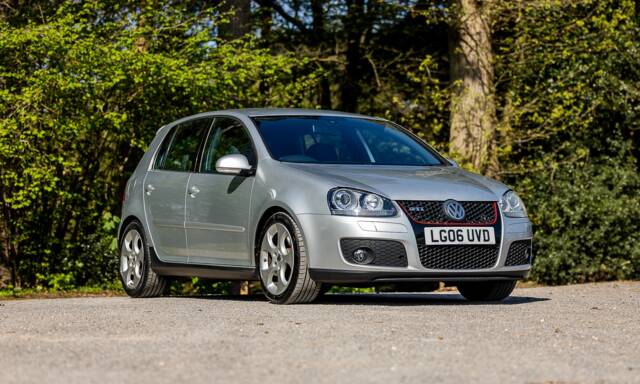 Bild 1/50 von Volkswagen Golf V GTI (2006)