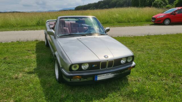 Image 1/18 of BMW 325i (1987)