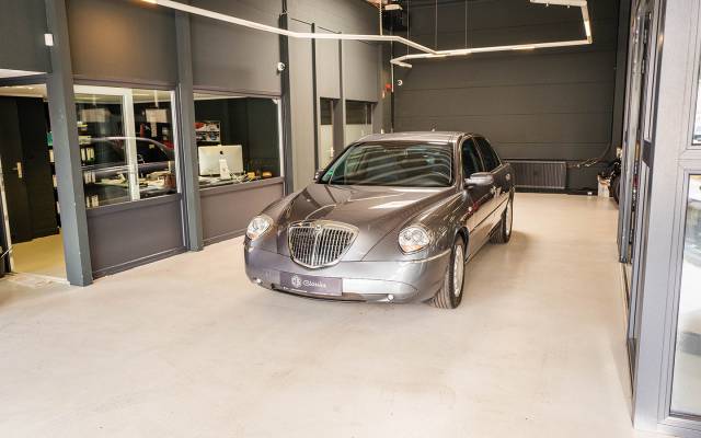 Imagen 1/50 de Lancia Thesis 2.4 (2003)