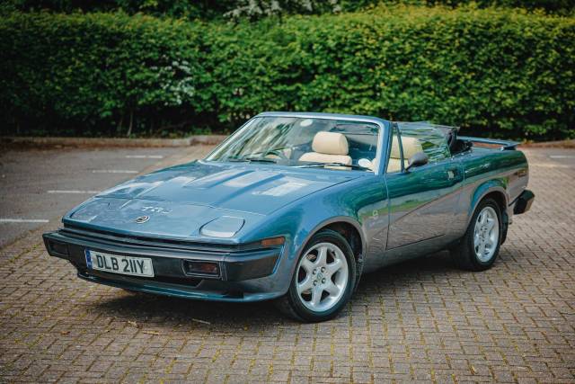 Image 1/8 de Triumph TR 8 (1981)