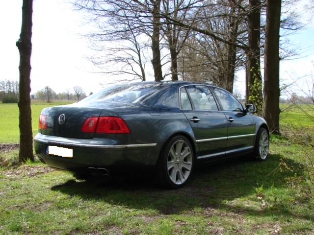 Image 1/9 de Volkswagen Phaeton W12 (2002)
