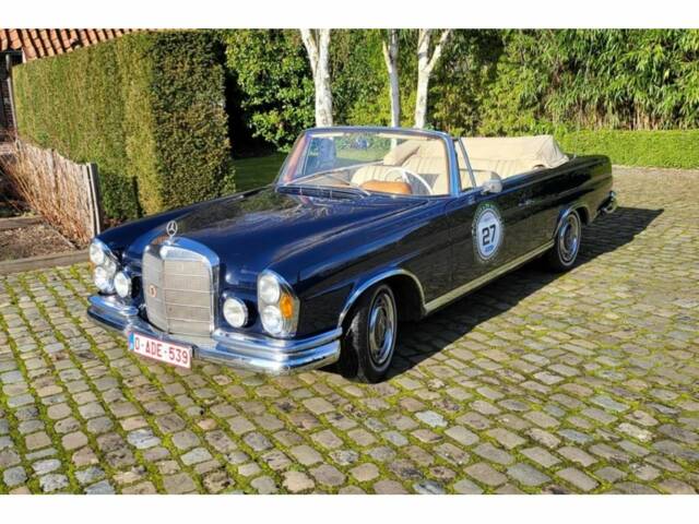 Imagen 1/8 de Mercedes-Benz 250 SE (1965)