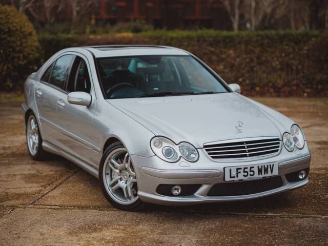 Imagen 1/8 de Mercedes-Benz C 55 AMG (2005)