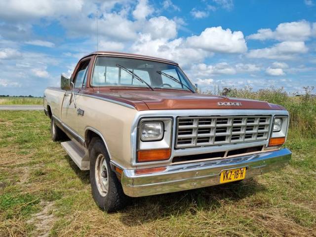 Afbeelding 1/8 van Dodge Ram (1983)