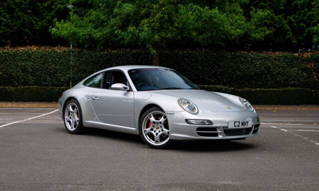 Bild 1/50 von Porsche 911 Carrera (2004)